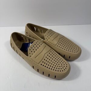 NWT Floafers Country Club 2.0 Warm Sand Men’s 11 Tan Slip On Shoe Waterproof